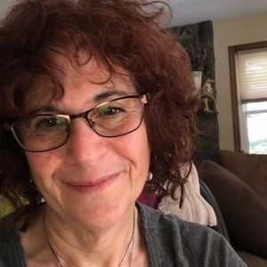 Meet your Posher, Debra